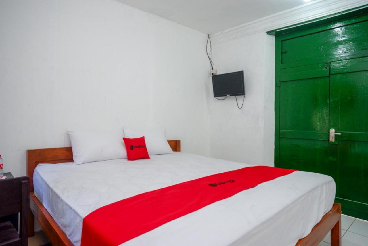 Reddoorz Syariah @ Ndalem Kembang Sore Yogyakarta Exteriör bild