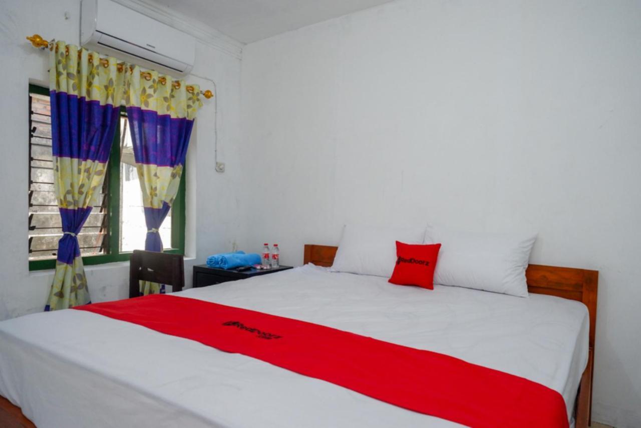 Reddoorz Syariah @ Ndalem Kembang Sore Yogyakarta Exteriör bild